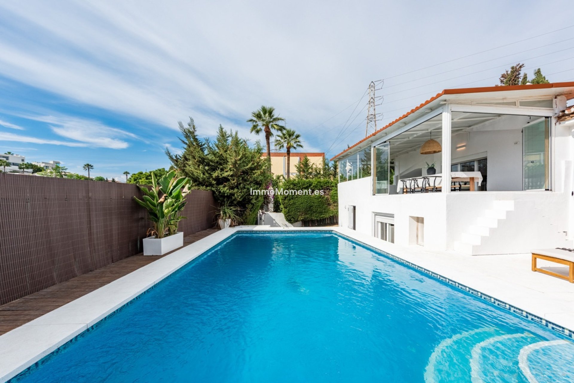 Resale - Villa - Marbella - Nueva Andalucía