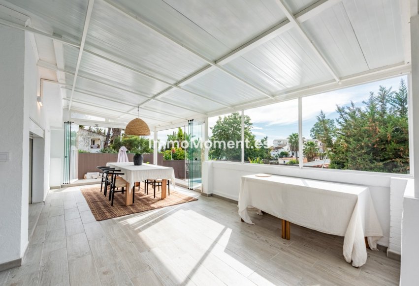 Resale - Villa - Marbella - Nueva Andalucía