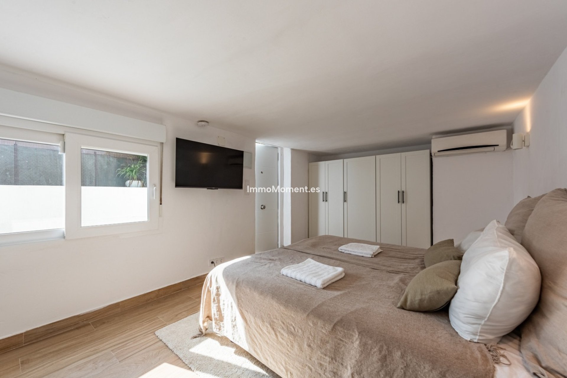 Resale - Villa - Marbella - Nueva Andalucía