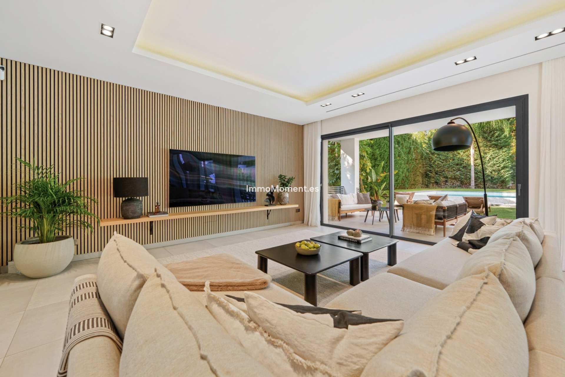 Resale - Villa - Marbella - Nueva Andalucía