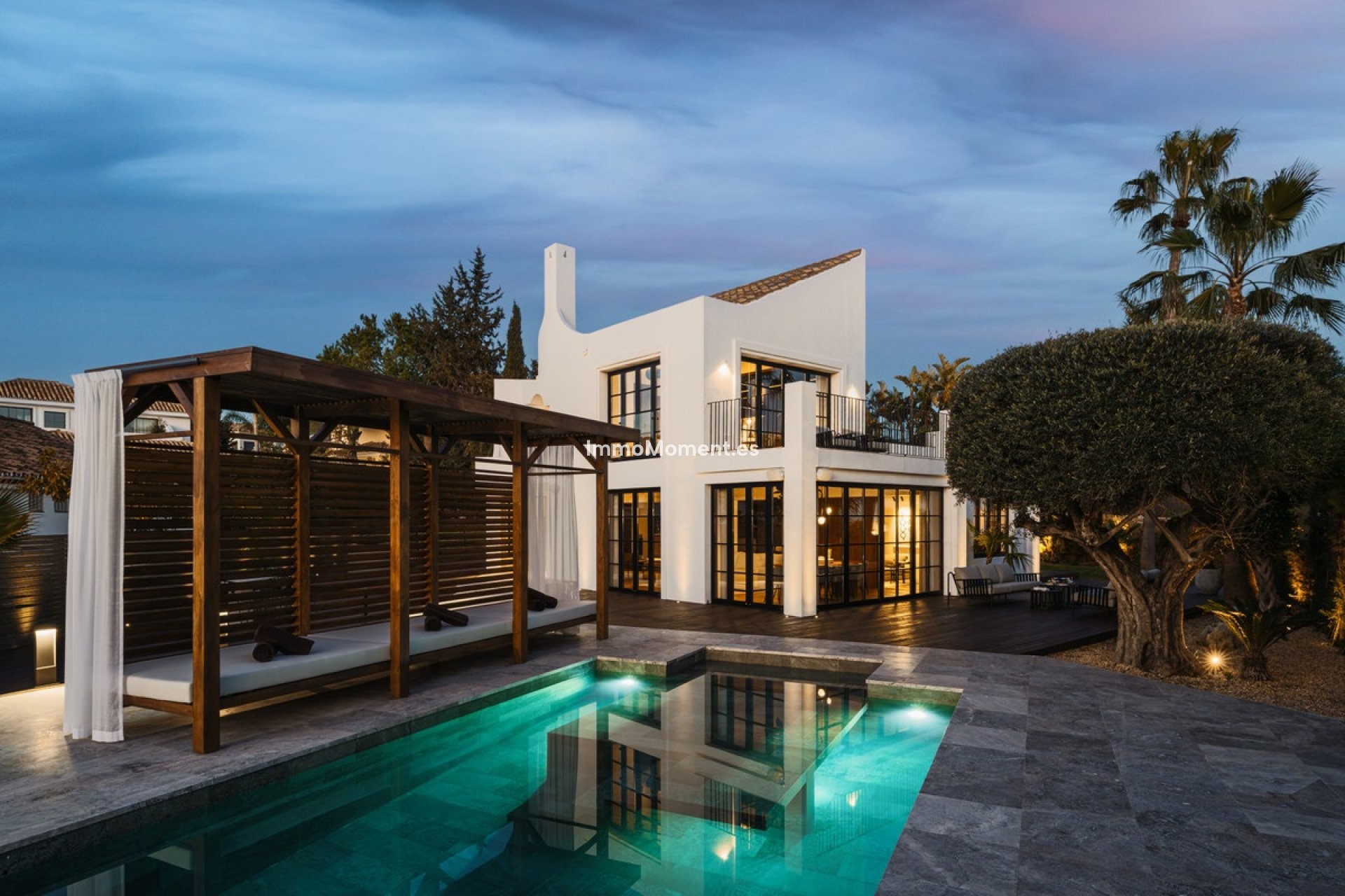 Resale - Villa - Marbella - Nueva Andalucía