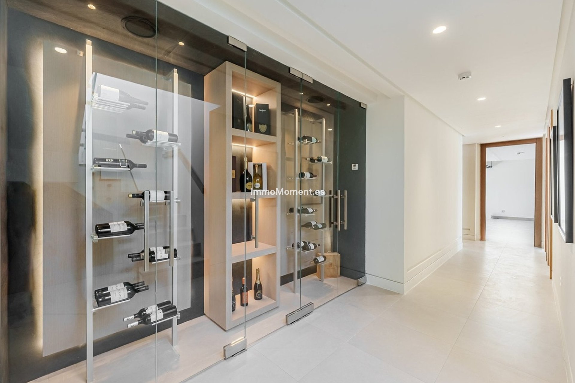 Resale - Villa - Marbella - Nueva Andalucía