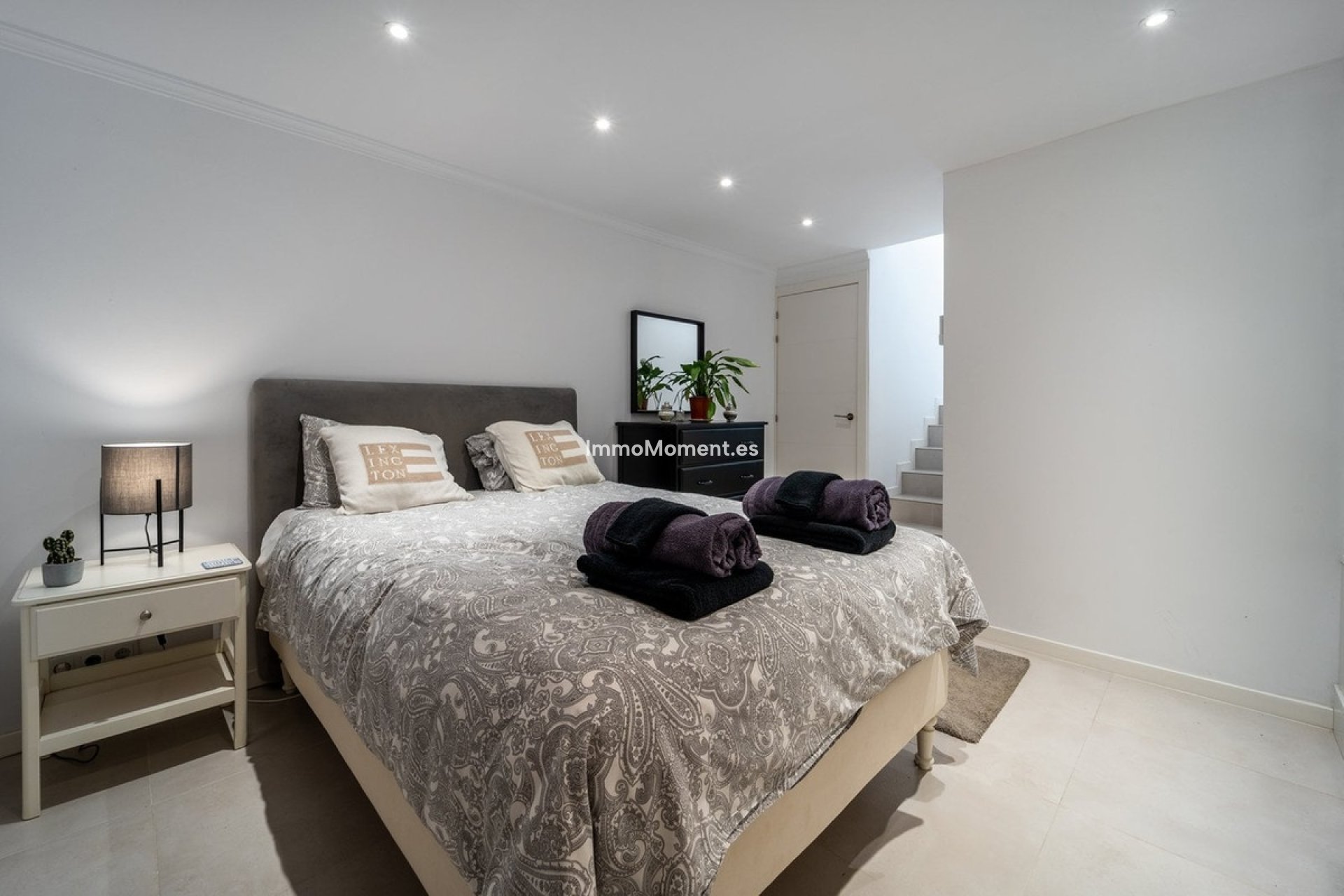 Resale - Villa - Marbella - Nueva Andalucía