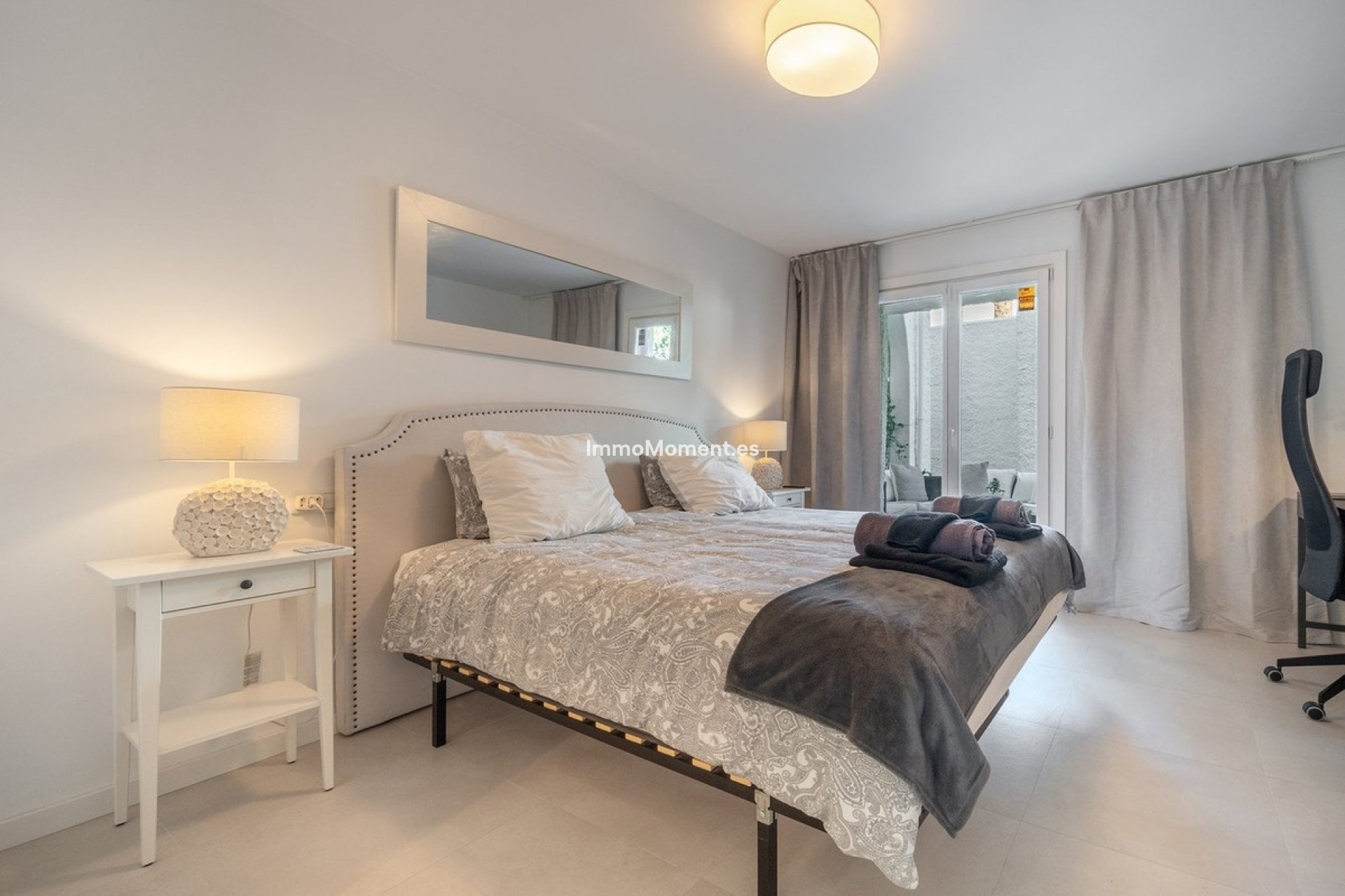 Resale - Villa - Marbella - Nueva Andalucía