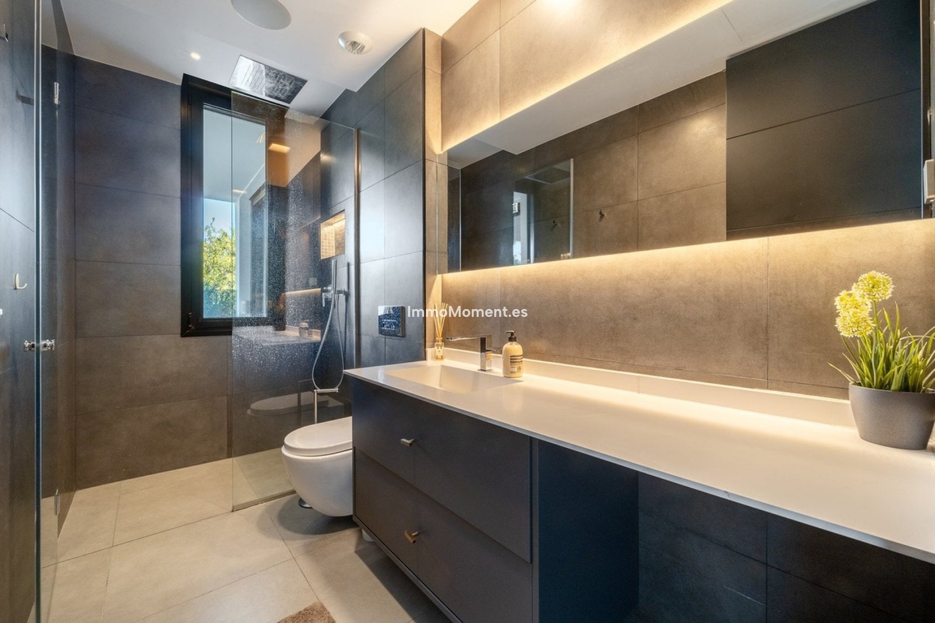 Resale - Villa - Marbella - Nueva Andalucía