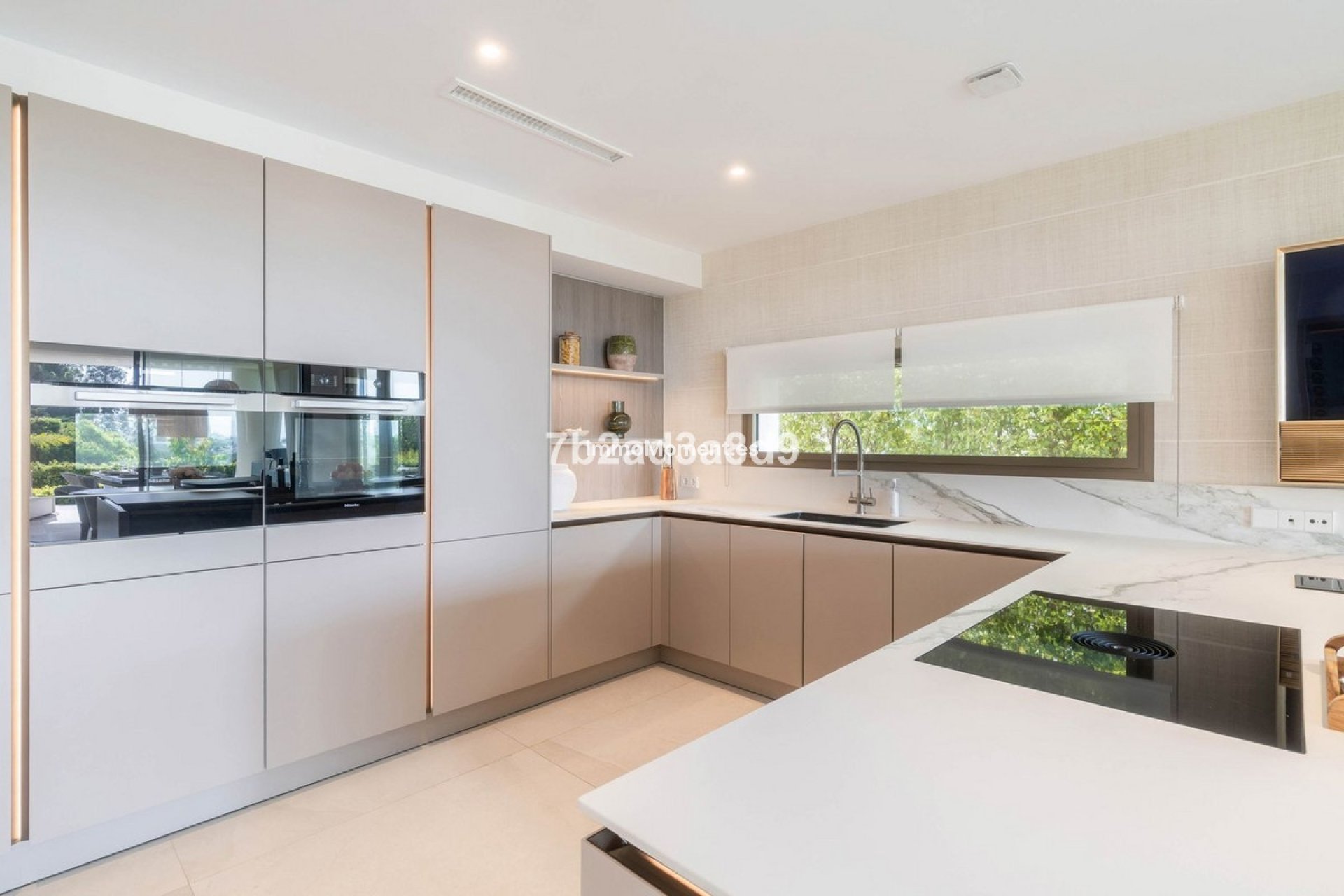 Resale - Villa - Marbella - Nueva Andalucía