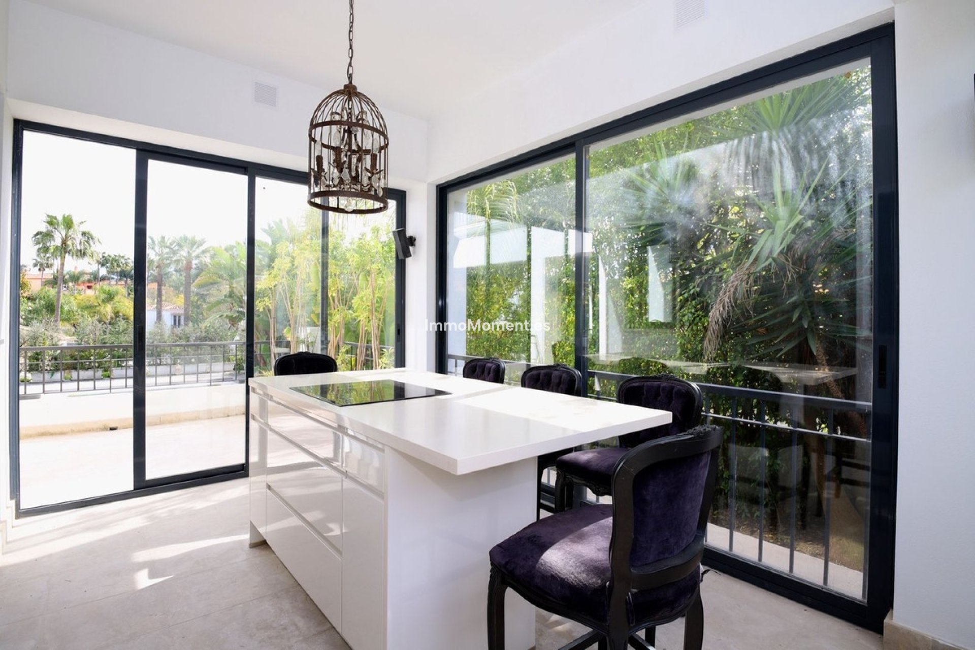 Resale - Villa - Marbella - Nueva Andalucía