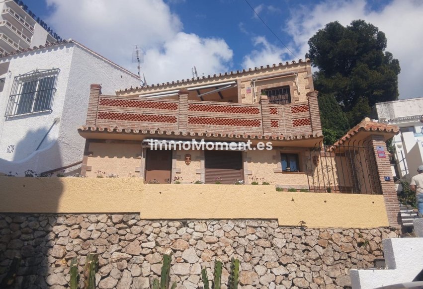 Resale - Villa - Marbella - Nueva Andalucía