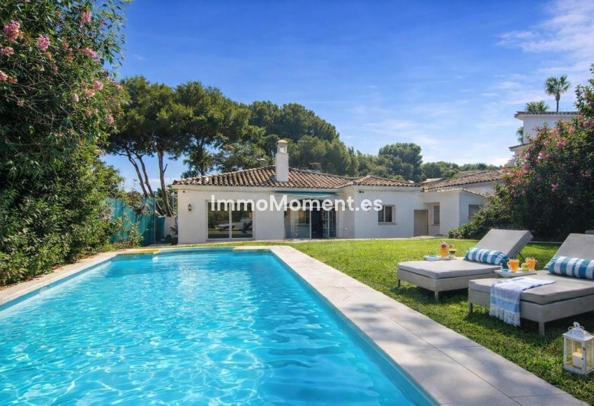 Resale - Villa - Marbella - Nueva Andalucía