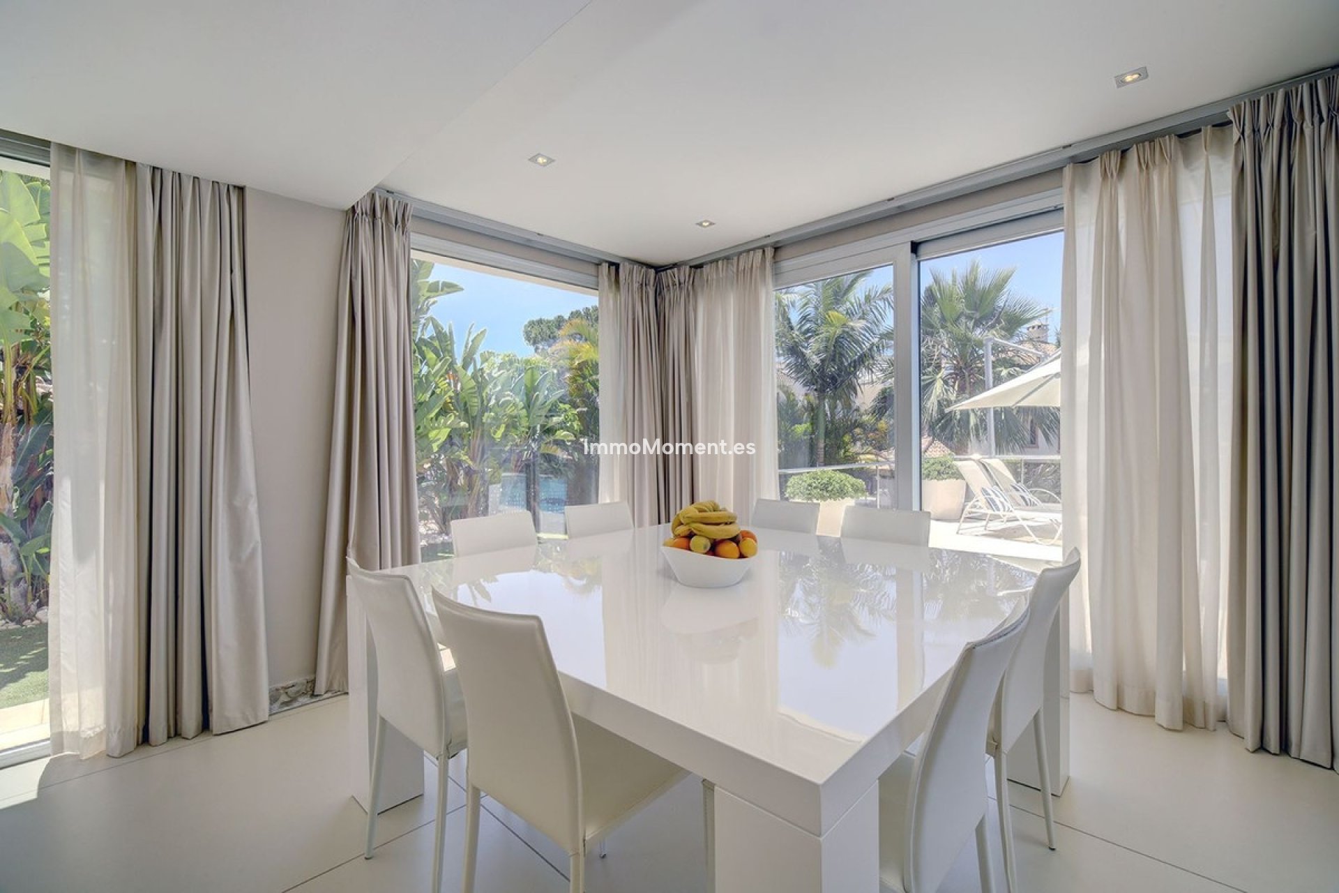 Resale - Villa - Marbella - Nueva Andalucía