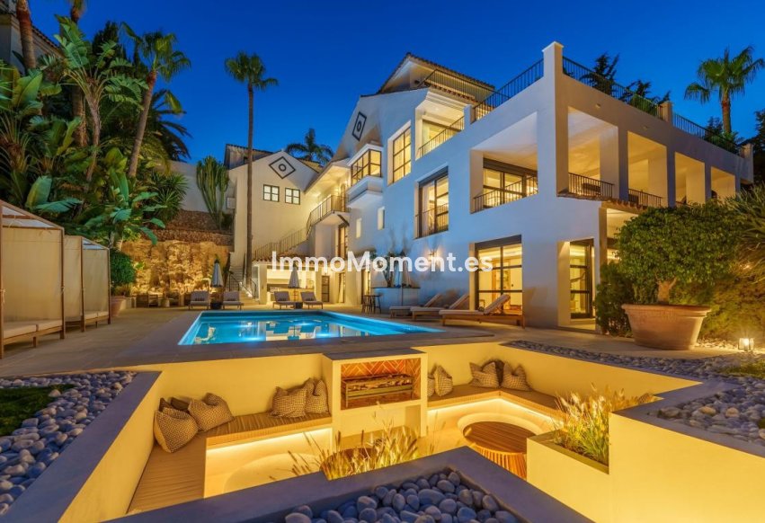 Resale - Villa - Marbella - Nueva Andalucía
