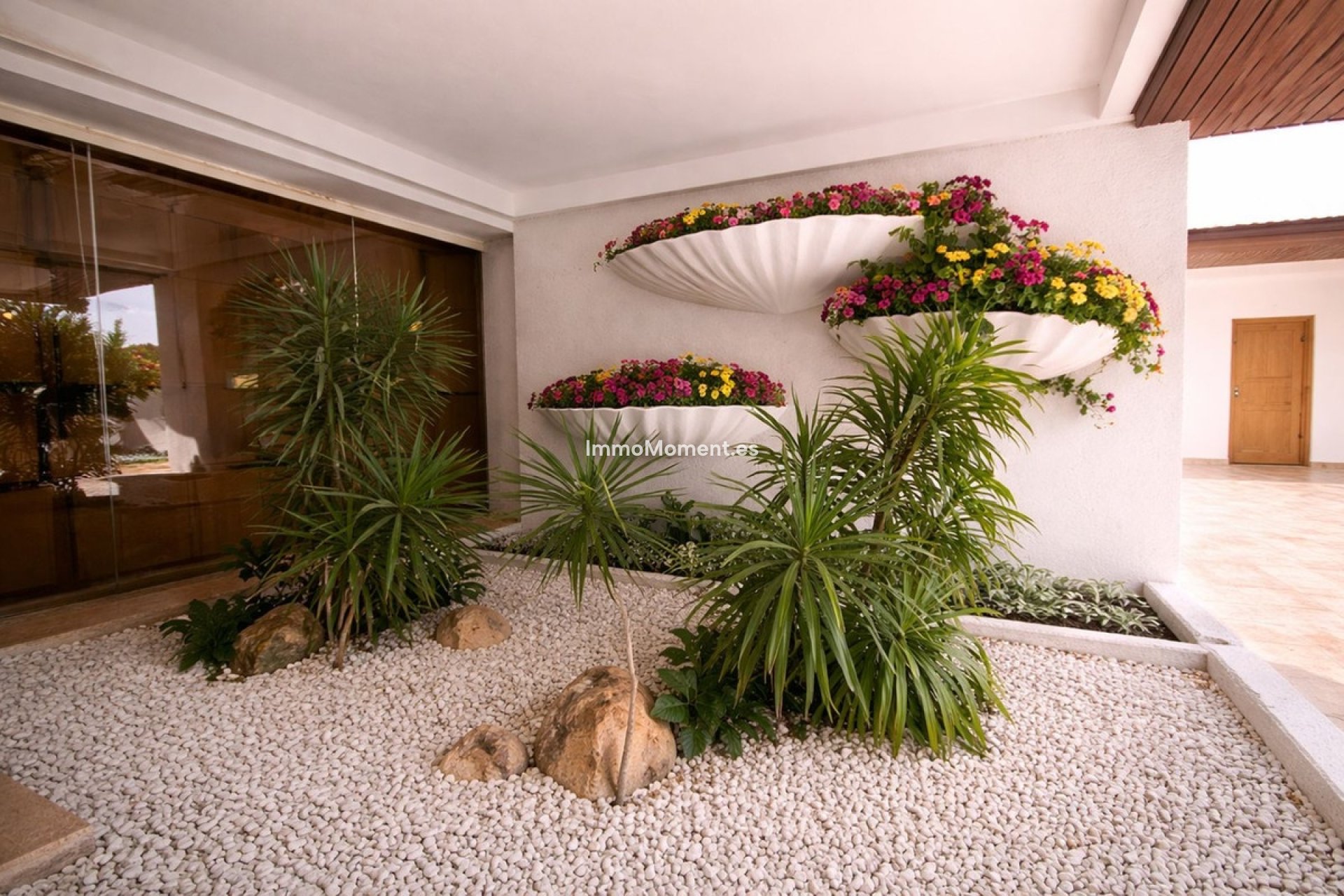 Resale - Villa - Marbella - Puerto Banús