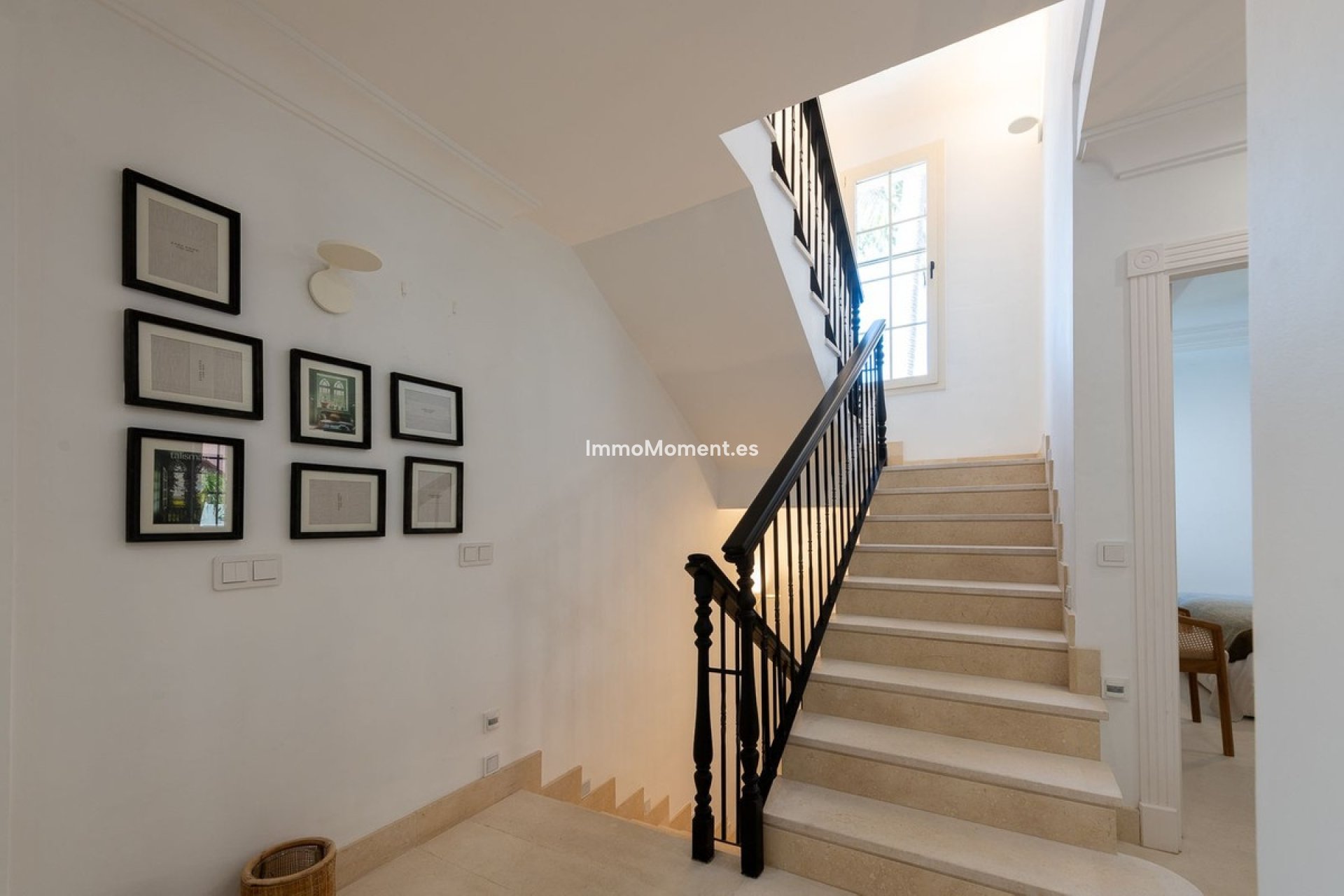 Resale - Villa - Marbella - Puerto Banús