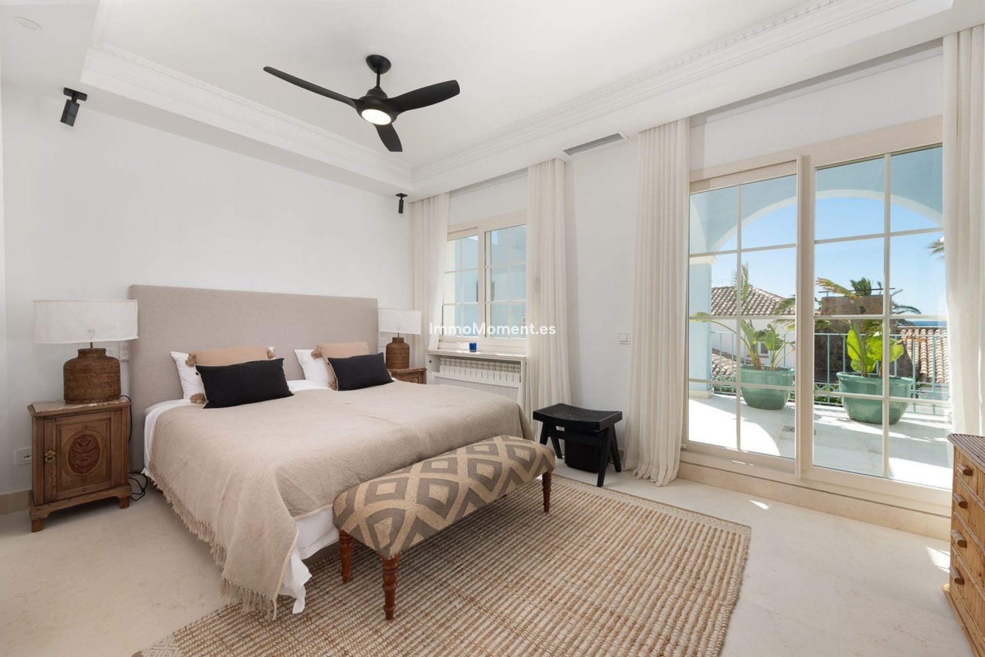 Resale - Villa - Marbella - Puerto Banús