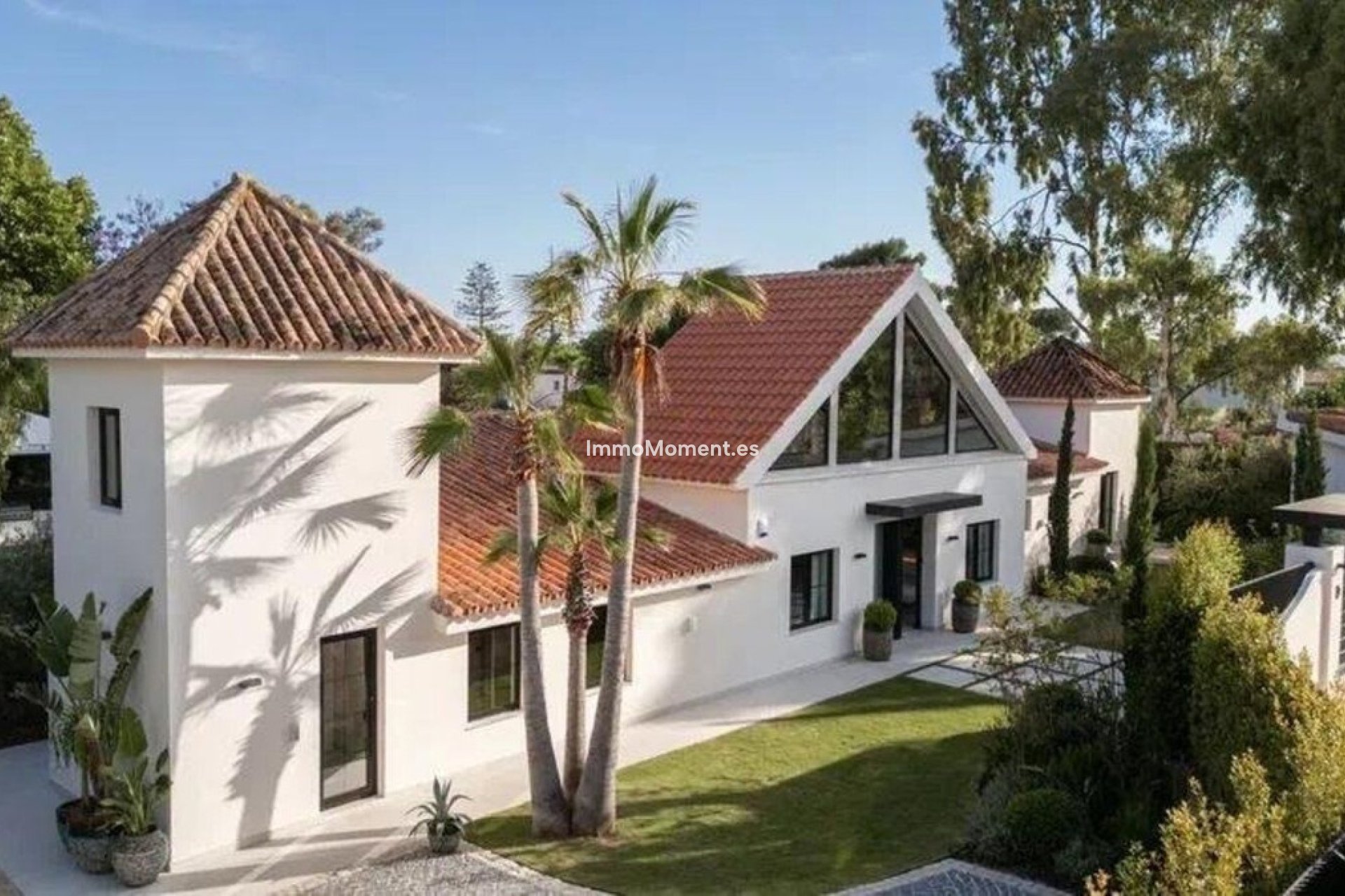 Resale - Villa - Marbella - Puerto Banús