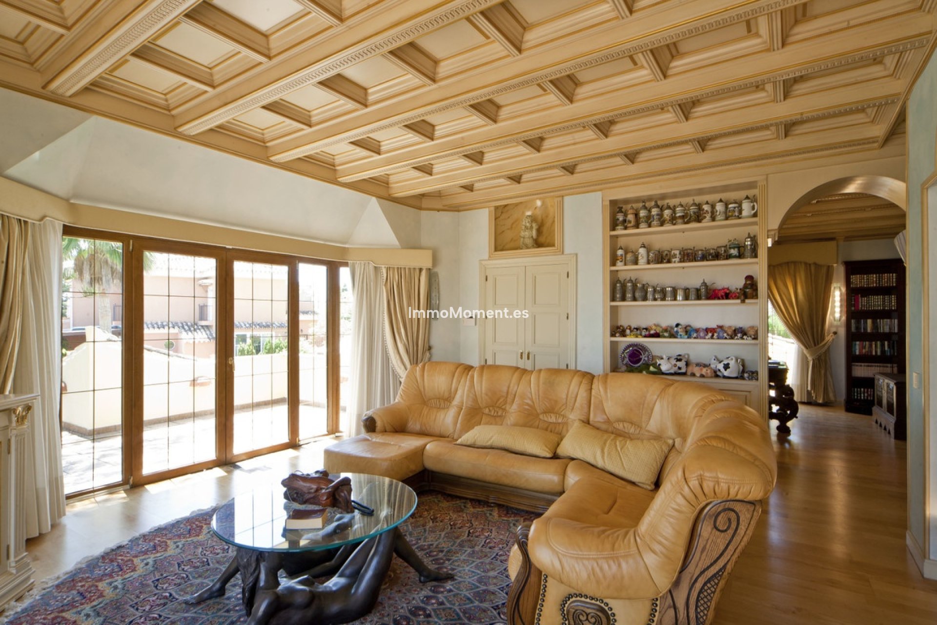 Resale - Villa - Marbella - Puerto Banús