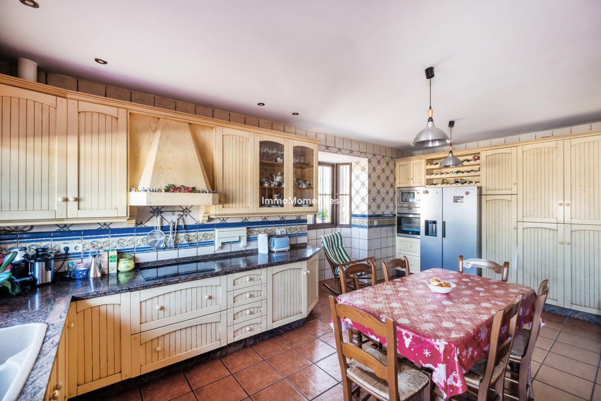 Resale - Villa - Marbella - San Pedro de Alcántara