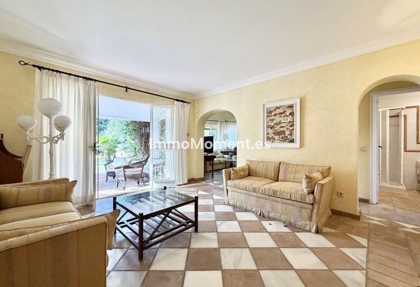 Resale - Villa - Marbella - San Pedro de Alcántara