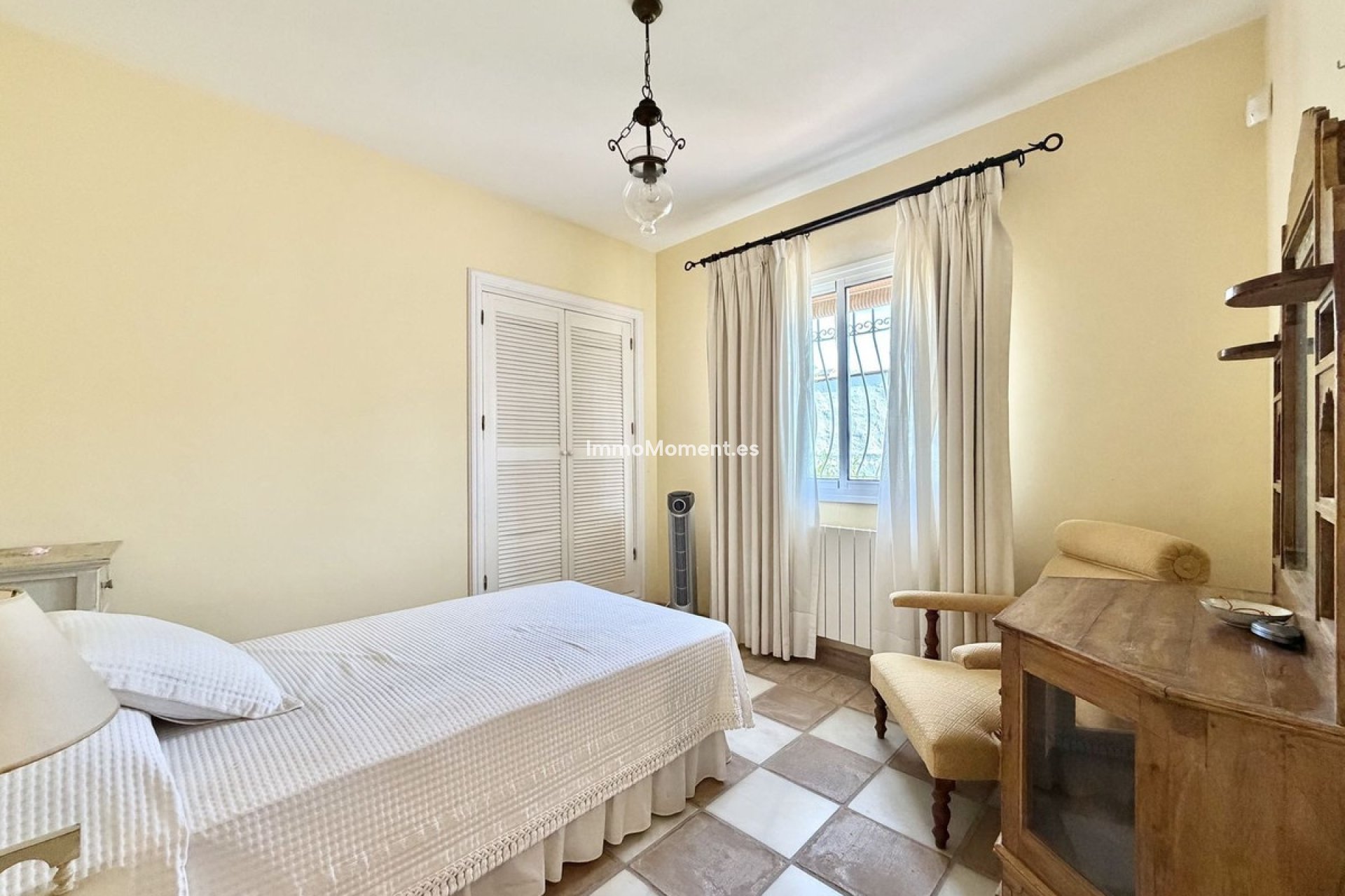 Resale - Villa - Marbella - San Pedro de Alcántara