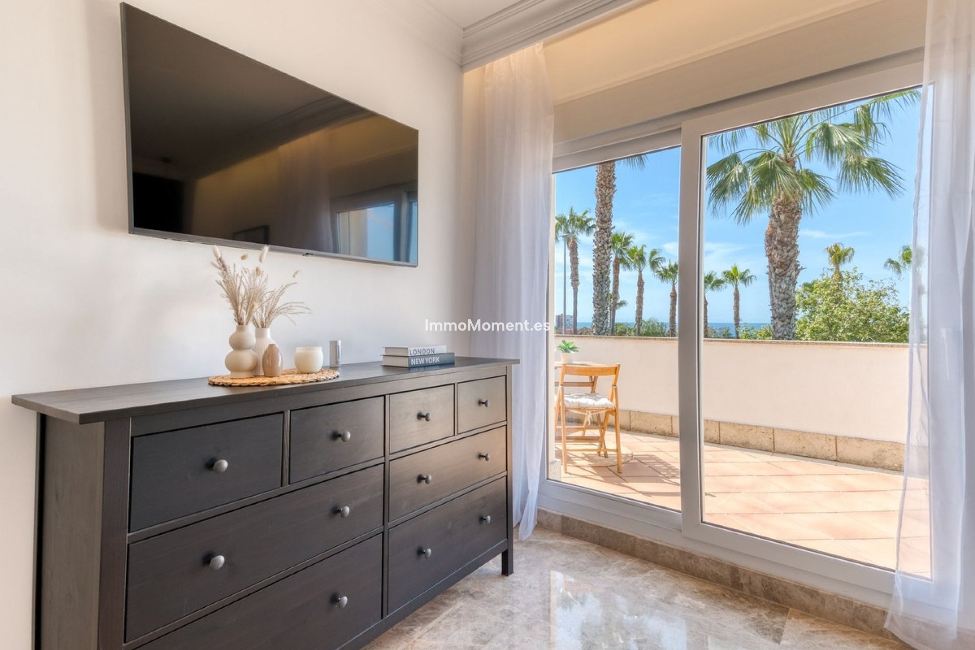 Resale - Villa - Marbella - Santa Clara