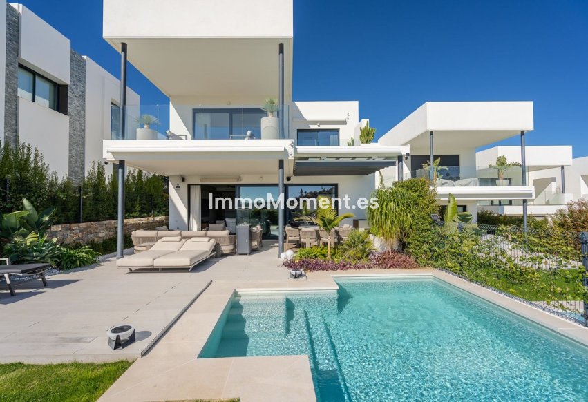 Resale - Villa - Marbella - Santa Clara