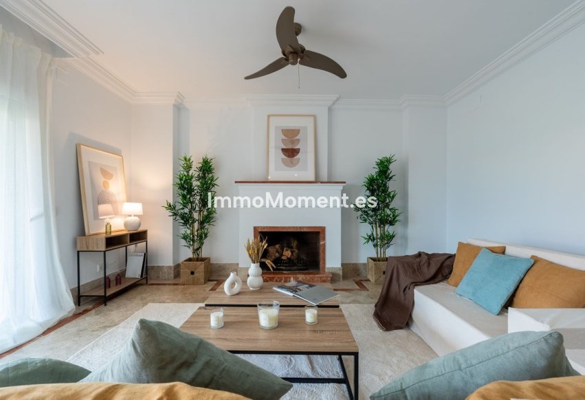 Resale - Villa - Marbella - Santa Clara