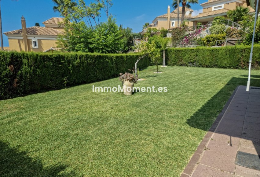Resale - Villa - Marbella - Santa Clara