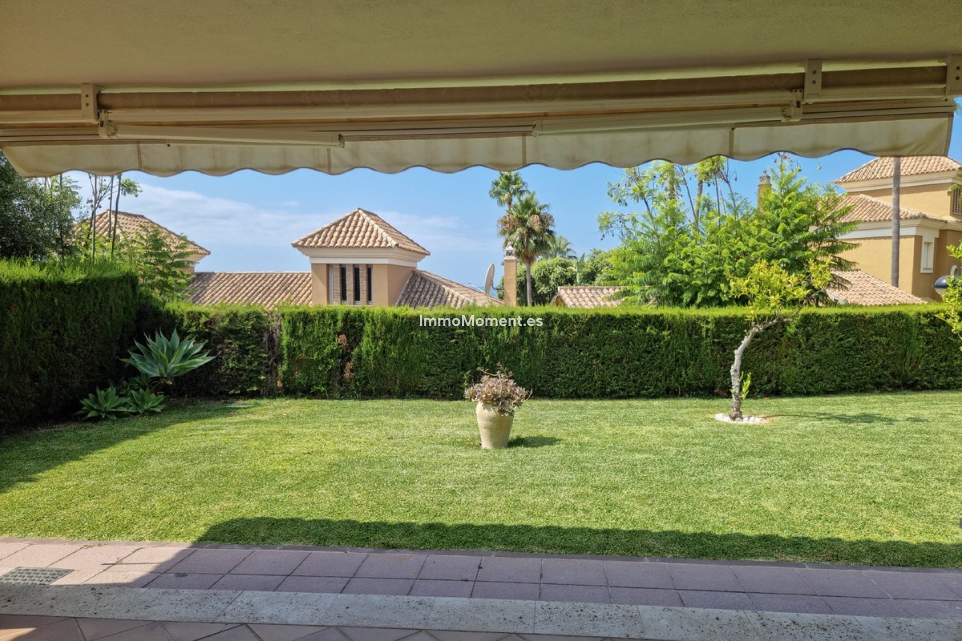 Resale - Villa - Marbella - Santa Clara