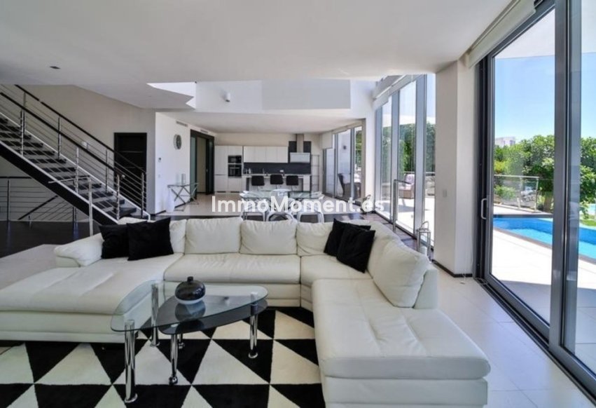 Resale - Villa - Marbella - Sierra Blanca