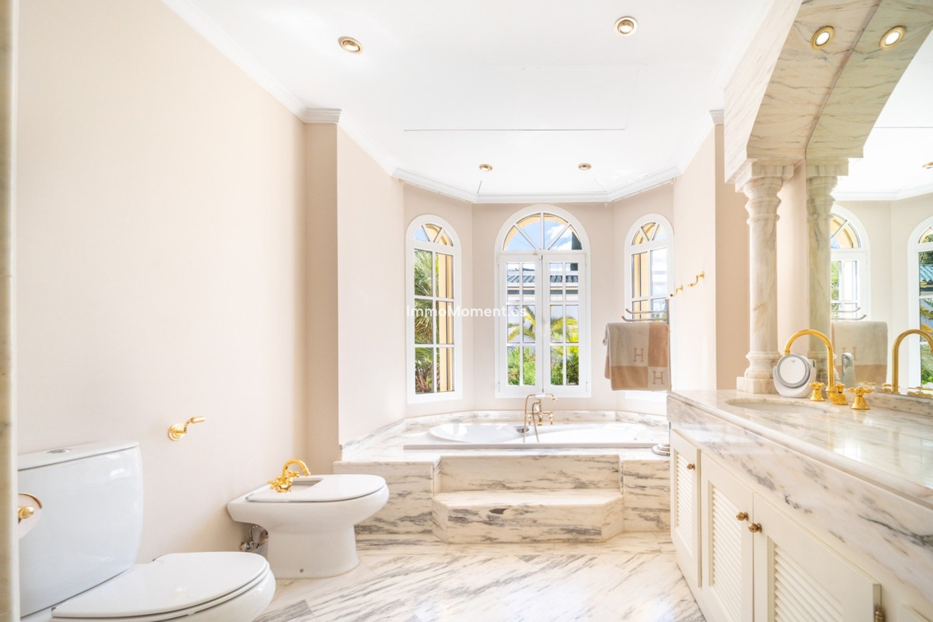 Resale - Villa - Marbella - The Golden Mile