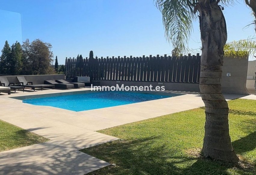 Resale - Villa - Marbella - Valle del Sol