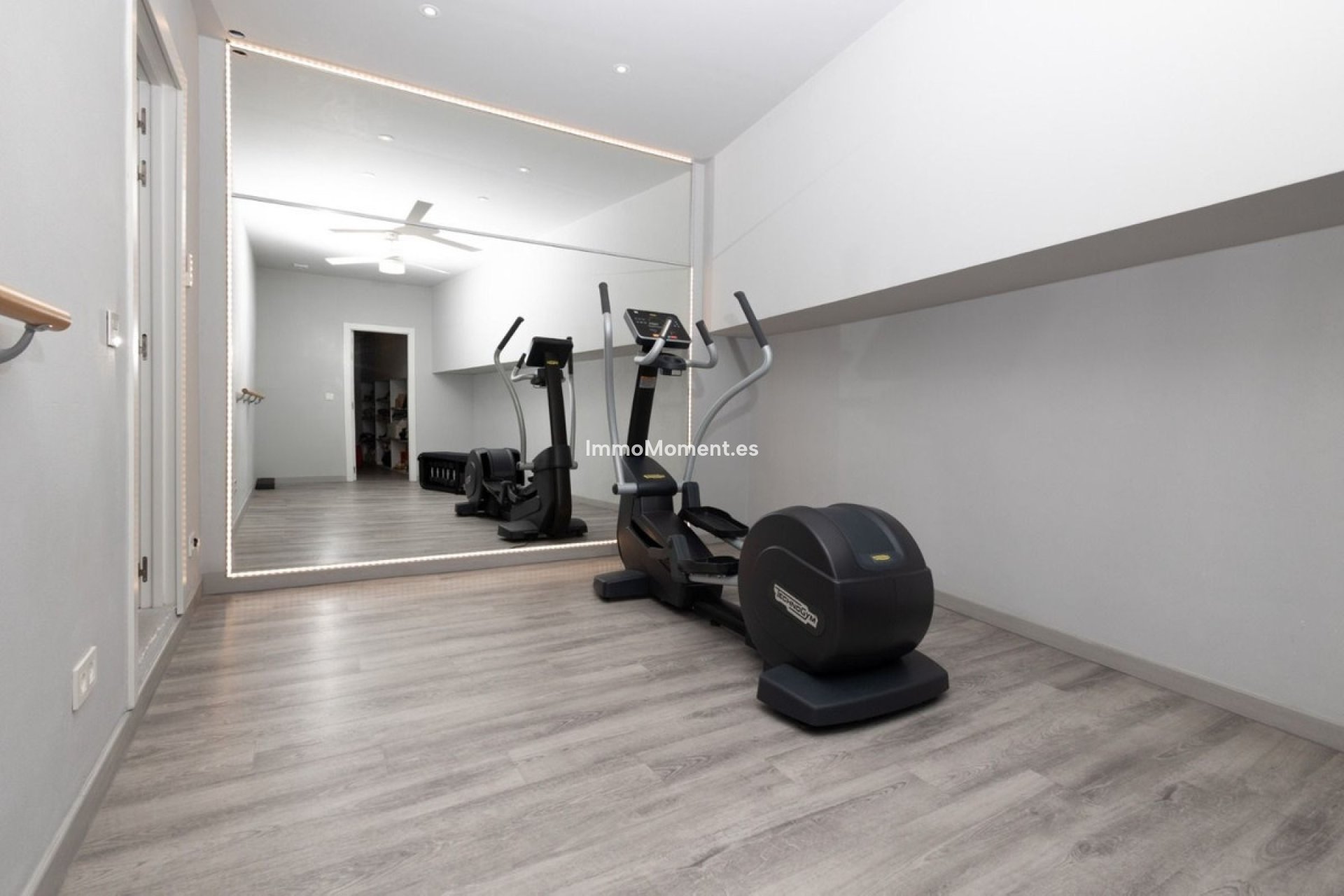 Resale - Villa - Mijas - Calahonda