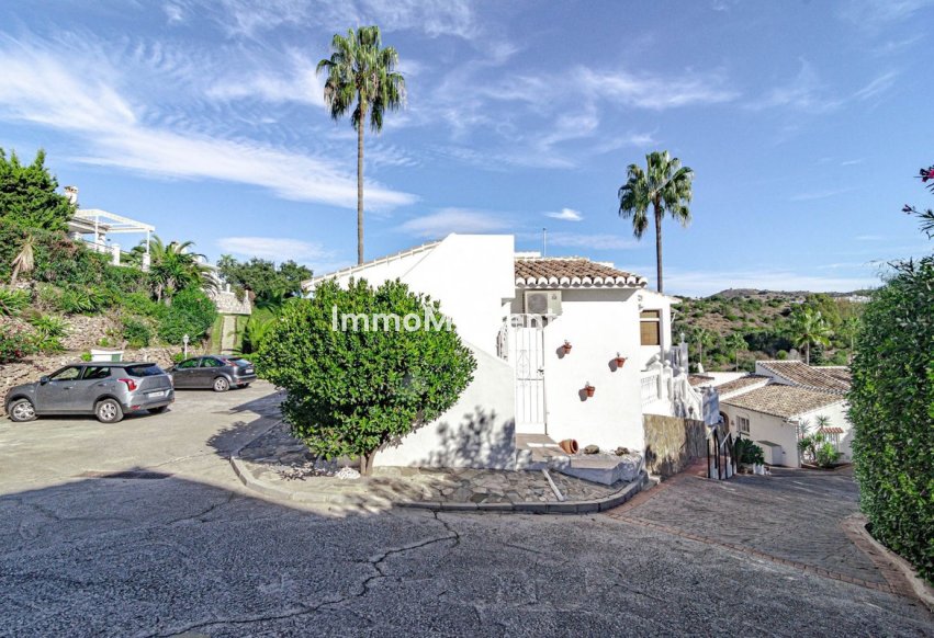 Resale - Villa - Mijas - Calahonda