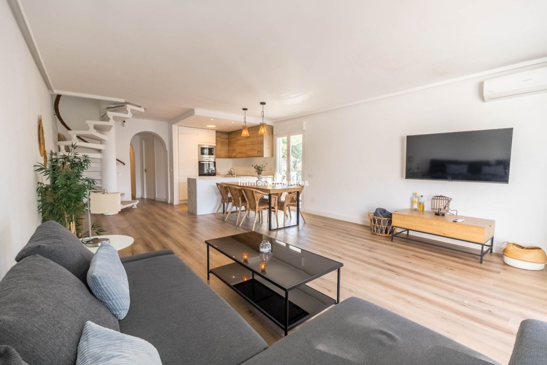 Resale - Villa - Mijas - Calahonda
