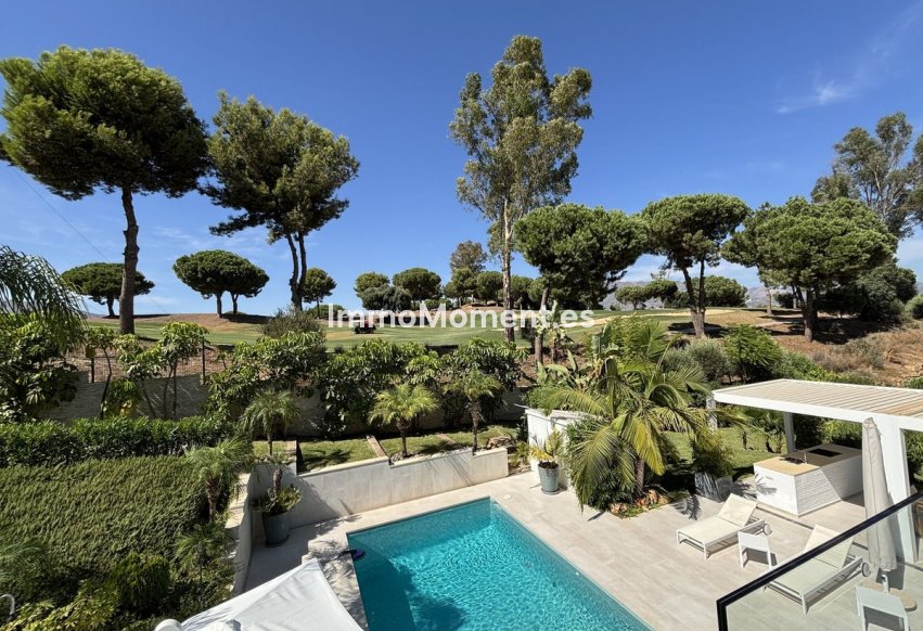 Resale - Villa - Mijas - La Cala Golf