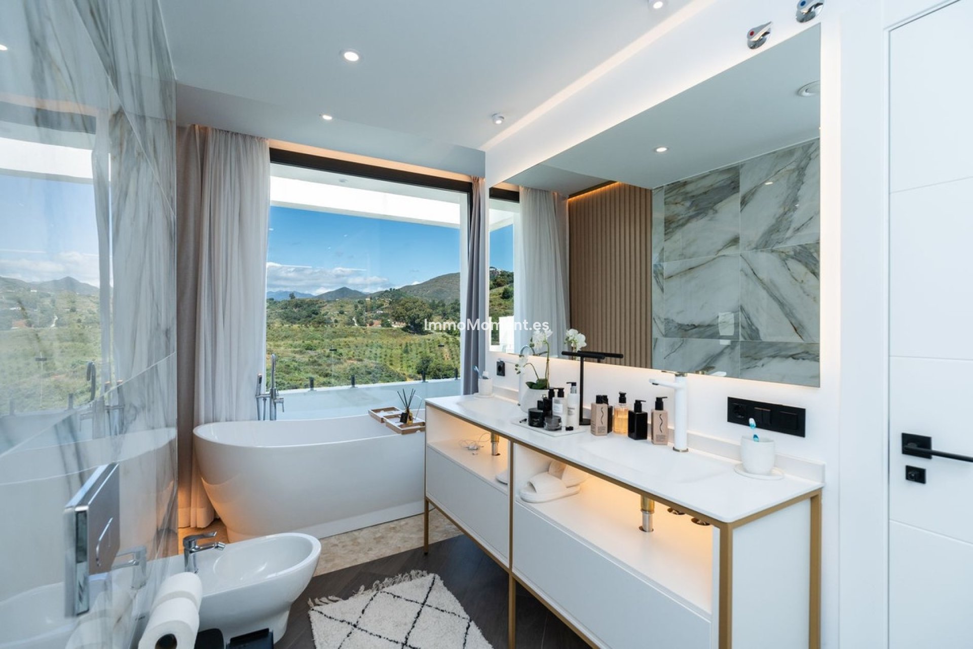 Resale - Villa - Mijas - La Cala Golf