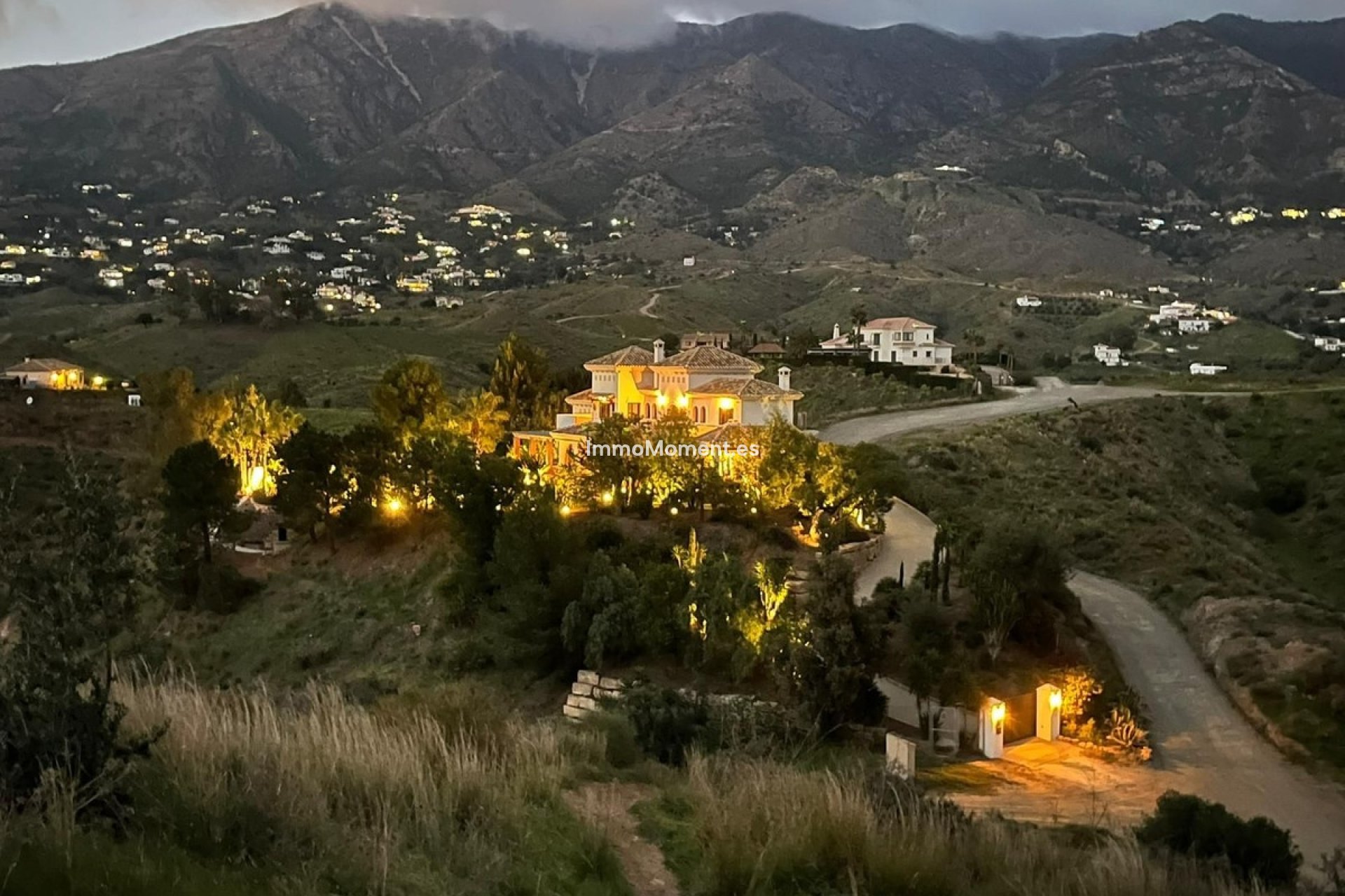 Resale - Villa - Mijas - Mijas Centro