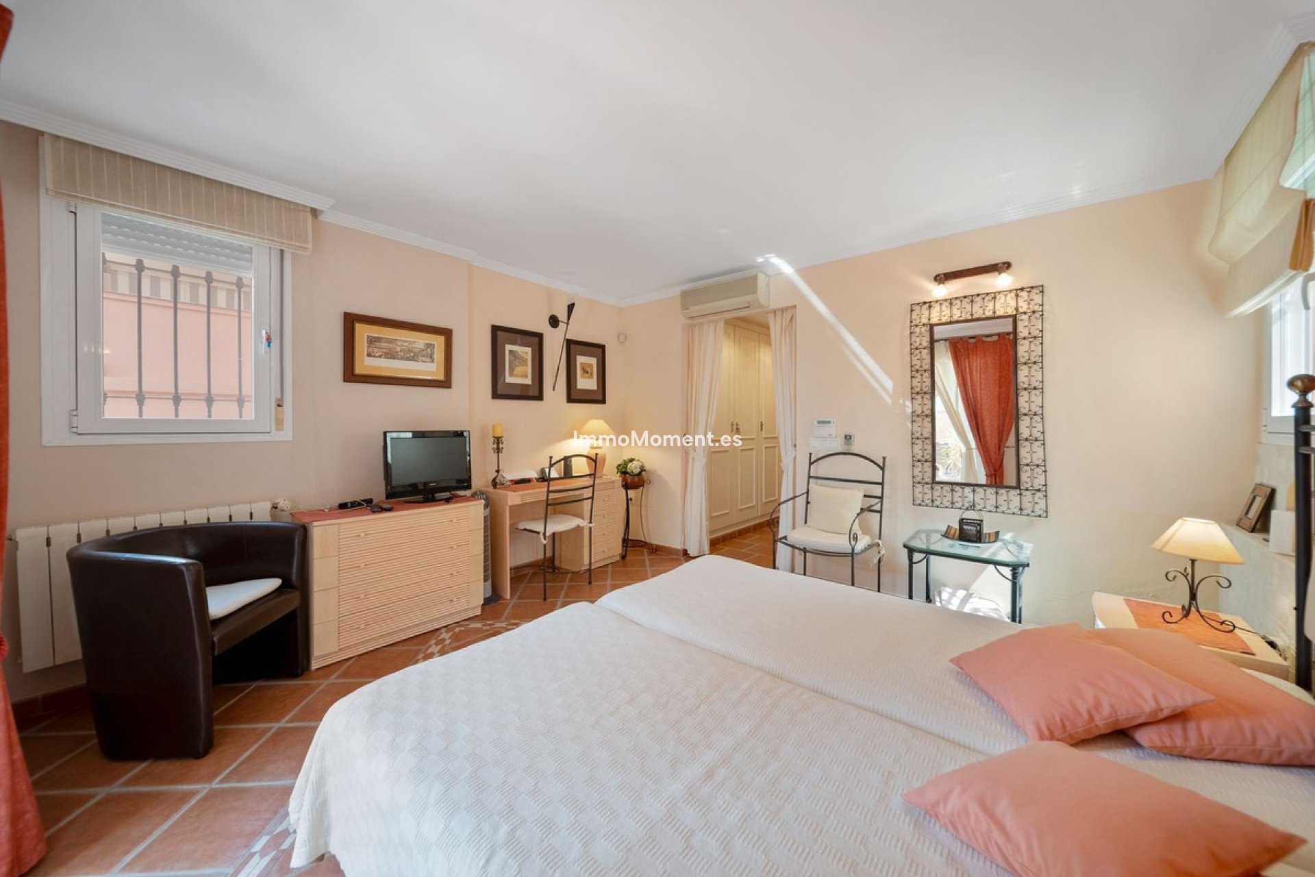 Resale - Villa - Mijas - Mijas Centro