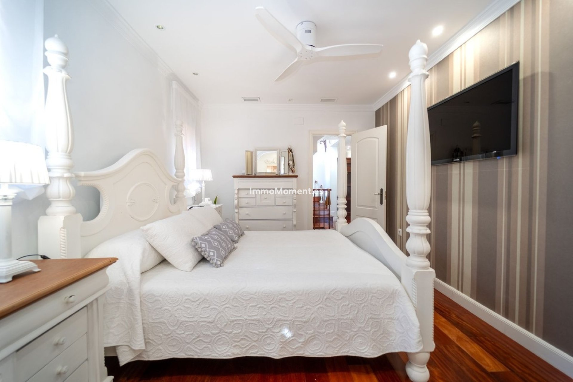 Resale - Villa - Mijas - Mijas Costa