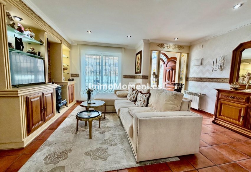 Resale - Villa - Orihuela - La Zenia