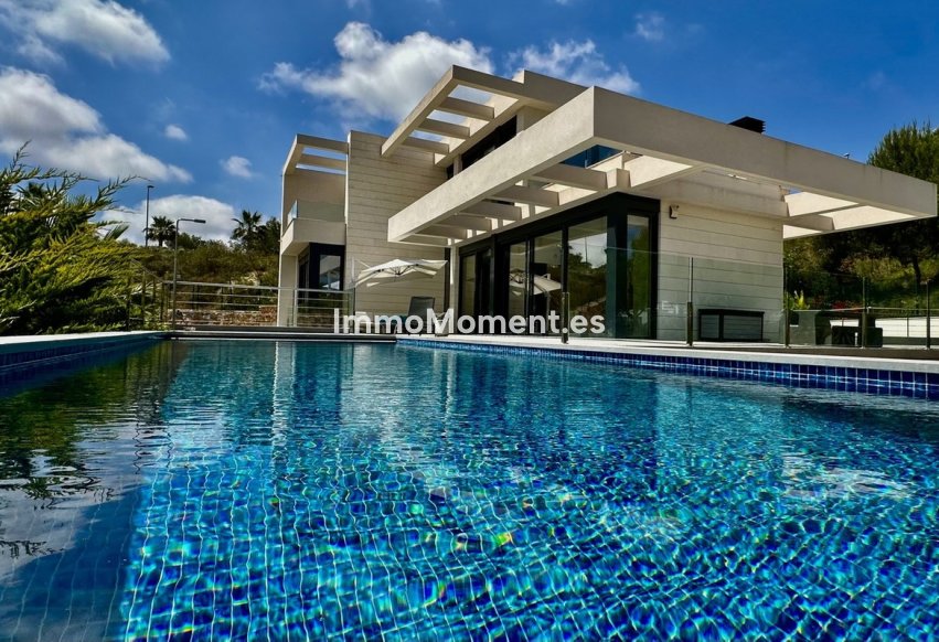 Resale - Villa - Orihuela - Las Colinas Golf