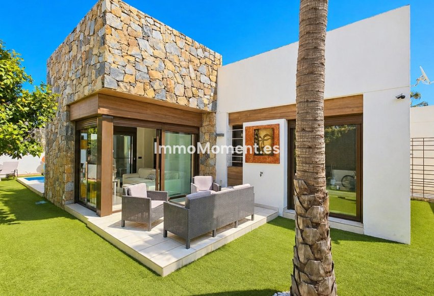 Resale - Villa - Orihuela - Lomas de Cabo Roig