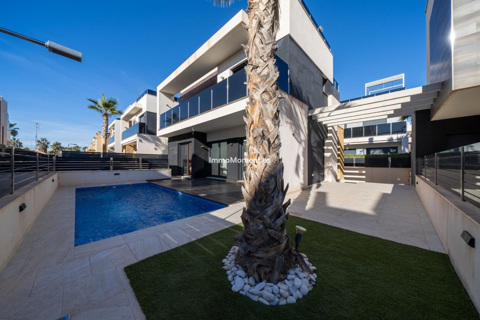 Resale - Villa - Orihuela - Orihuela Costa