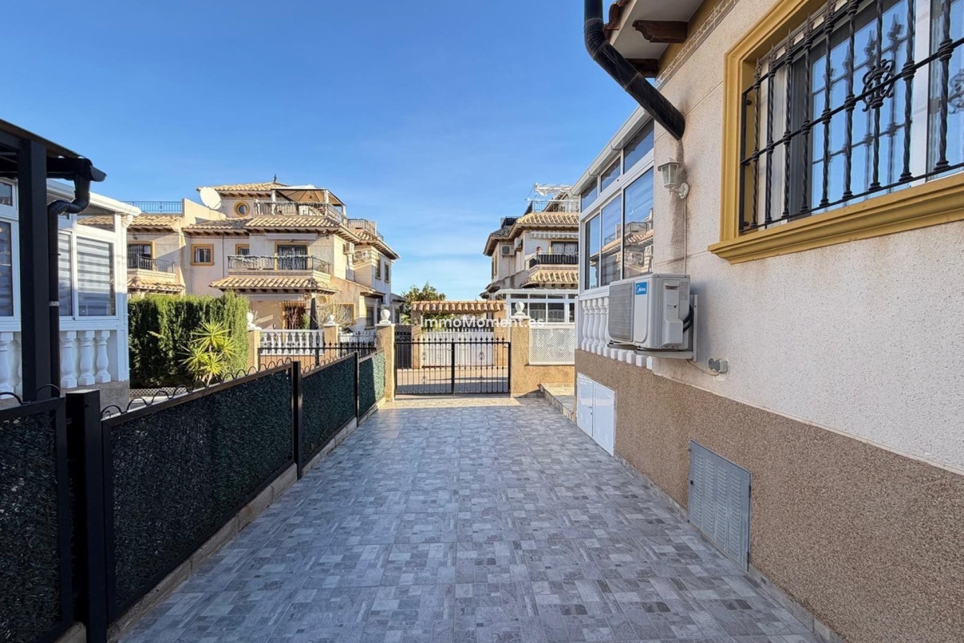 Resale - Villa - Orihuela - Orihuela Costa