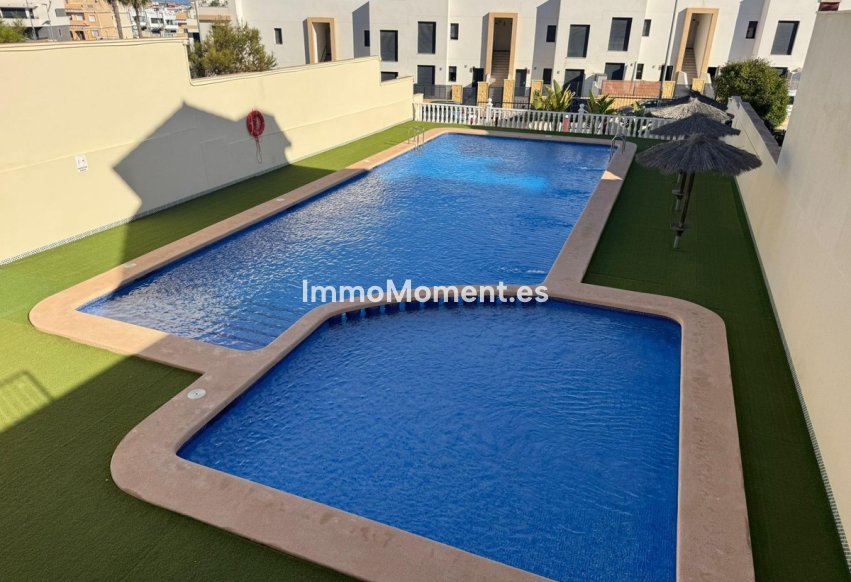 Resale - Villa - Orihuela - Orihuela Costa