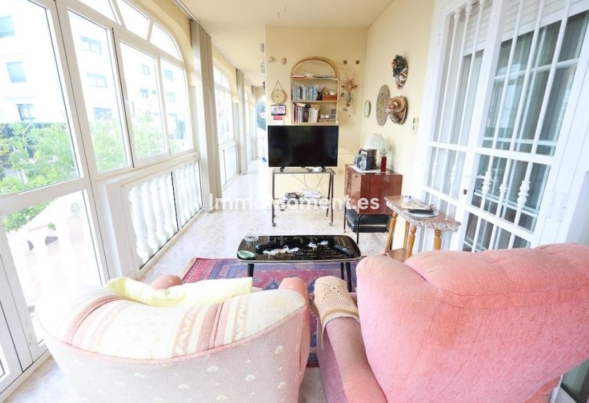 Resale - Villa - Orihuela - Orihuela Costa