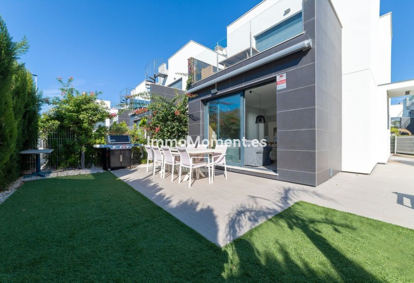 Resale - Villa - Orihuela - Punta Prima