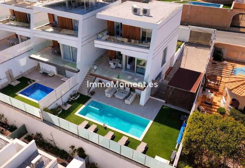 Resale - Villa - Orihuela - Villamartin