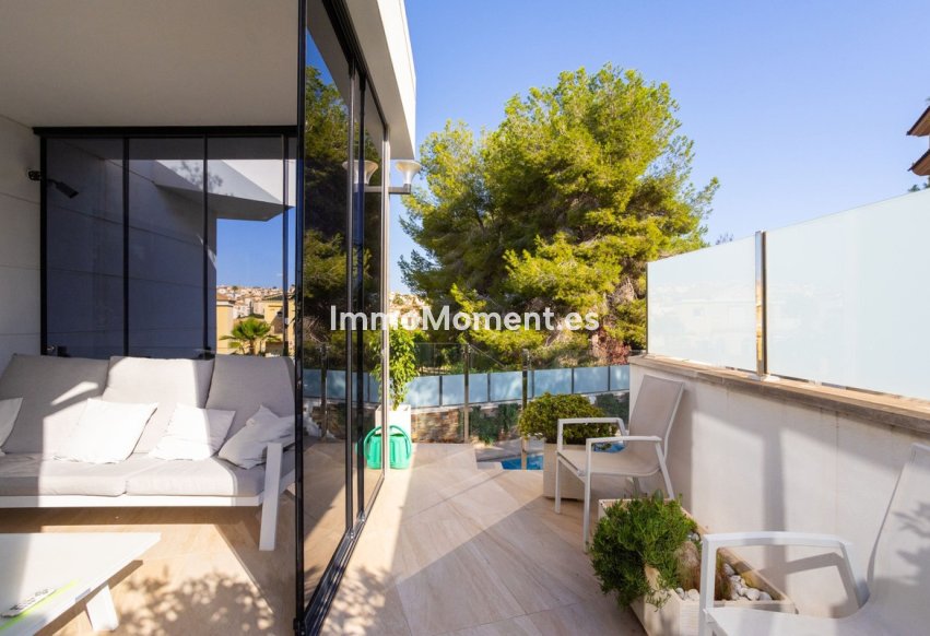 Resale - Villa - Orihuela - Villamartin