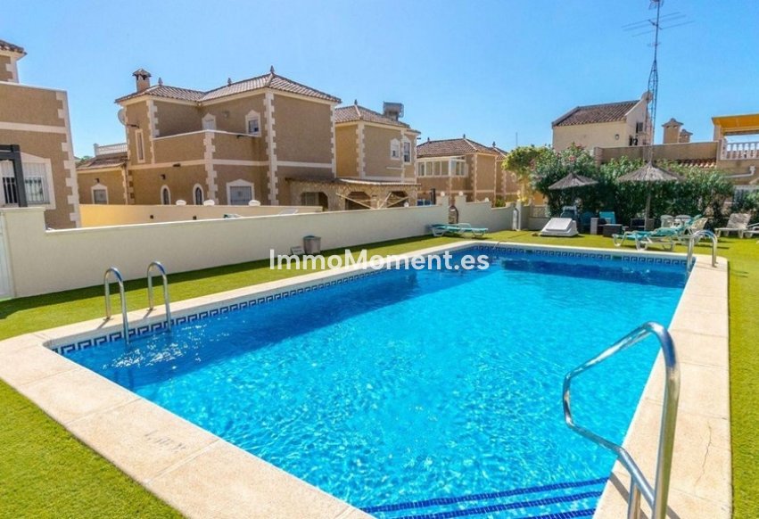 Resale - Villa - Orihuela - Villamartin